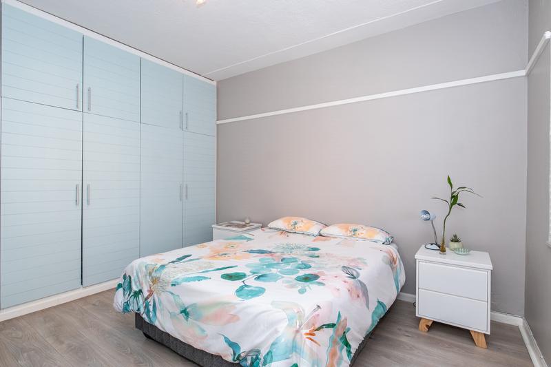 1 Bedroom Property for Sale in Gardens Western Cape